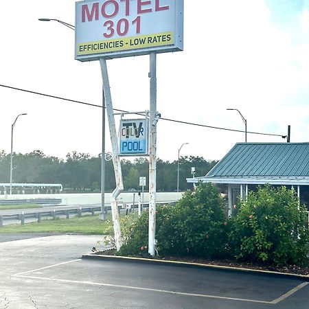 Motel 301 Orient Park Exterior foto